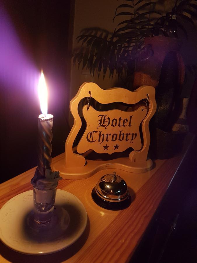 Chrobry Hotel Szprotawa Esterno foto