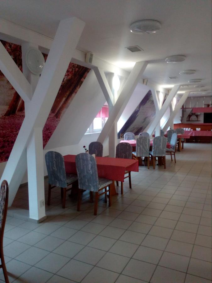 Chrobry Hotel Szprotawa Esterno foto
