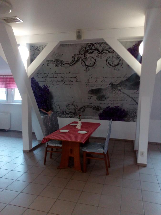 Chrobry Hotel Szprotawa Esterno foto
